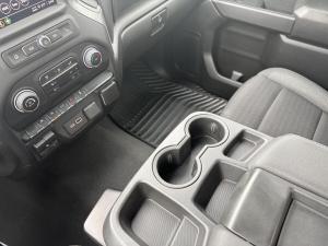 Miniature 14 Chevrolet Silverado 1500 Custom 2.7L 4X4 2023