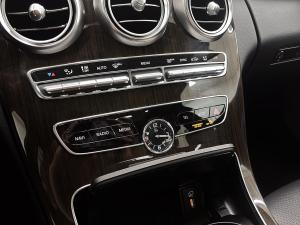 Miniature 15 Mercedes-Benz C-Class C 300 2020