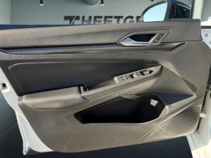 Miniature 9 Volkswagen Golf R Edition Black Echappement Akrapovic 2025
