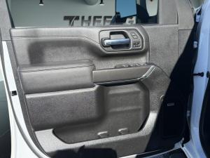 Miniature 9 GMC Sierra 2500 HD At4 4X4 6.6L Diesel 2023