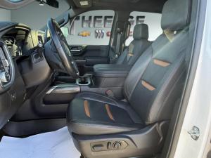 Miniature 10 GMC Sierra 2500 HD At4 4X4 6.6L Diesel 2023