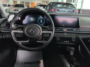 Miniature 15 Hyundai Elantra Preferred IVT avec ensemble technologie 2023