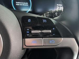 Miniature 17 Hyundai Elantra Preferred IVT avec ensemble technologie 2023