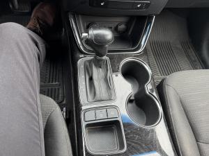 Miniature 12 Kia Sorento Traction avant, 4 portes, 4 cyl. en ligne, GDI, boîte automatique, LX 2014