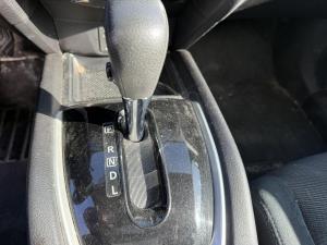 Miniature 10 Nissan Rogue Traction avant 4 portes SV 2015