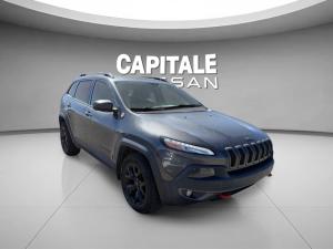 Miniature 8 Jeep Cherokee Trailhawk 4 portes 4 roues motrices 2015