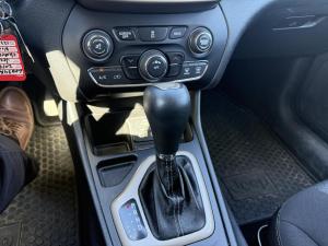 Miniature 7 Jeep Cherokee Traction avant, 4 portes, North 2014