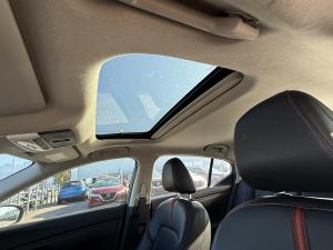 Miniature 18 Nissan Sentra SR Édition minuit (CVT) 2022