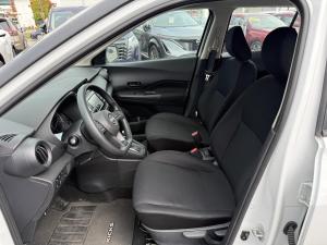 Miniature 8 Nissan Kicks Play S Ta 2025