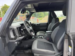 Miniature 8 Ford Bronco de base 4 portes 4x4 2021