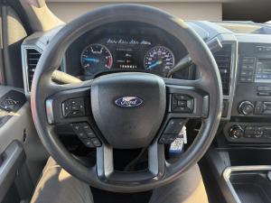 Miniature 12 Ford Super Duty F-250 SRW XL cabine double 4RM caisse de 6,75 pi 2019