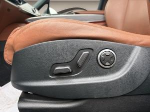 Miniature 20 Genesis GV70 2.5T Advanced * 300Hp * Cuir * Gps * Toit * Caméra 360° * 2022