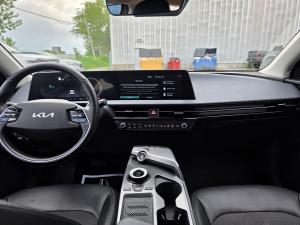 Miniature 10 Kia EV6 Wind * Rwd * 225Hp * Caméra * Carplay * Volant Chauff * 2024