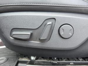 Miniature 12 Kia EV6 Wind * Rwd * 225Hp * Caméra * Carplay * Volant Chauff * 2024