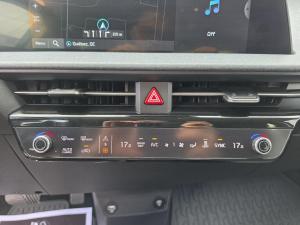 Miniature 18 Kia EV6 Wind * Rwd * 225Hp * Caméra * Carplay * Volant Chauff * 2024