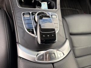 Miniature 18 Mercedes-Benz C 300 C-300 cabriolet, bas kilométrage, propre 2018