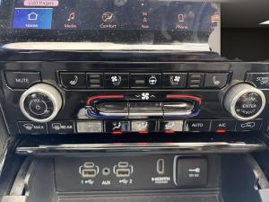 Miniature 18 Jeep Grand Cherokee 4xe Overland PHEV 4x4 2023