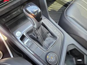 Miniature 19 Volkswagen Tiguan Comfortline R-Line *CUIR *TOIT *CAMERA *CARPLAY *VOLANT *REGULATEUR 2022