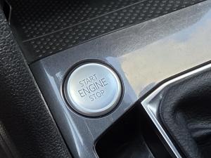 Miniature 26 Volkswagen Tiguan Comfortline R-Line *CUIR *TOIT *CAMERA *CARPLAY *VOLANT *REGULATEUR 2022