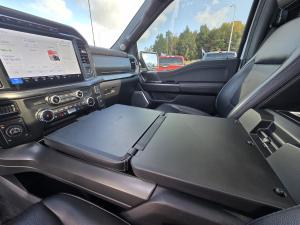 Miniature 17 Ford F-150 LARIAT cabine SuperCrew 4RM caisse de 5,5 pi 2024