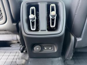 Miniature 8 Volvo XC40 Plus 2024