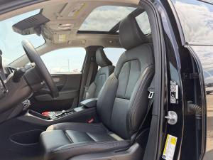Miniature 19 Volvo XC40 Plus 2024