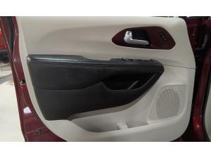 Miniature 19 Chrysler Pacifica Familiale 4 portes Limited 2017