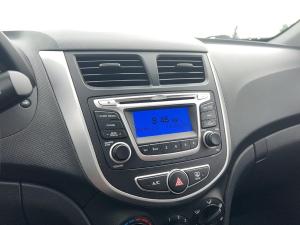 Miniature 22 Hyundai Accent Gl *Bluetooth *Sièges Chauffants *Regulateur Vitesse *Groupe Électrique 2014