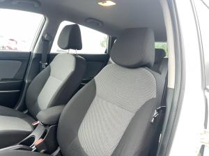 Miniature 25 Hyundai Accent Gl *Bluetooth *Sièges Chauffants *Regulateur Vitesse *Groupe Électrique 2014