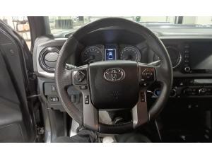 Miniature 12 Toyota Tacoma 4X4* V6* Gps* Sieges Chauffants* Bizone* 2023