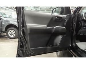 Miniature 13 Toyota Tacoma DOUBLE CAB* 4x4* SIEGES CHAUFFANTS* CRUISE* CAMERA* 2023