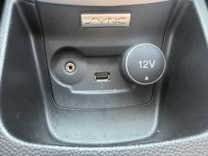 Miniature 16 Ford Fiesta Berline SE 4 portes - MANUELLE 2017