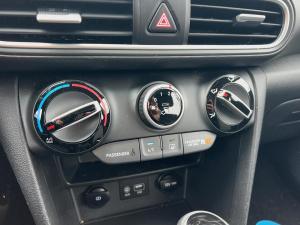 Miniature 15 Hyundai Kona Essential* Awd* Carplay* Sieges Chauffants* 2020