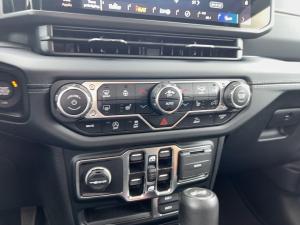 Miniature 22 Jeep Wrangler Sahara *CUIR *CAMERA *CARPLAY *VOLANT/SIÈGES CHAUFFANTS *REGULATEUR VITESSE ADAPTATIF 2024