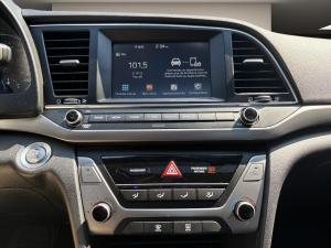Miniature 15 Hyundai Elantra Gl Se * A/C * Toit * Caméra * Carplay * Volant Chauff * 2018