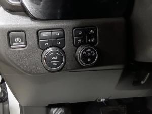 Miniature 21 Chevrolet Silverado 2500 HD Ltz * 4X4 * V8 * 401Hp * Cuir * Gps * Bose * Caméra 360° * 2024