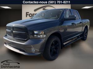 2023 RAM 1500 Classic Express cabine d'équipe 4x4 caisse de 5 pi 7 po - Image 1