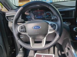 Miniature 16 Ford Explorer 4 roues motrices - Limited 2023