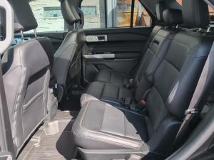 Miniature 26 Ford Explorer 4 roues motrices - Limited 2023