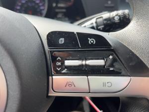 Miniature 12 Hyundai Elantra Essential *CAMERA *CARPLAY *SIÈGES CHAUFFANTS *REGULATEUR VITESSE 2023