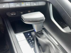 Miniature 20 Hyundai Elantra Essential *CAMERA *CARPLAY *SIÈGES CHAUFFANTS *REGULATEUR VITESSE 2023