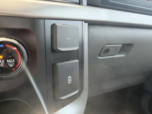 Miniature 18 Ford F-150 XLT cabine SuperCrew 4RM caisse de 6,5 pi 2023