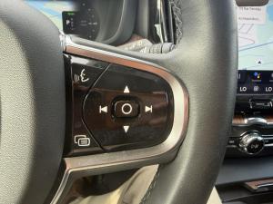 Miniature 12 Volvo XC60 T8 Plus version foncée hybride rechargeable TIe 2024