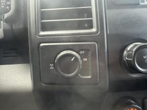 Miniature 13 Ford F-150 XL cabine simple 2RM 141 po 2016
