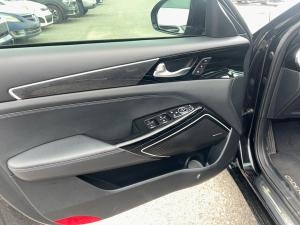 Miniature 21 Kia Cadenza Limited *CUIR *TOIT PANO *SIÈGES VENTILÉS *AFFICHAGE TÊTE HAUTE 2018