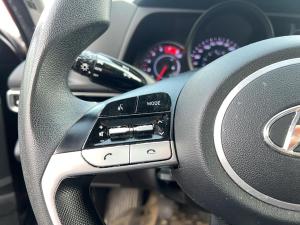 Miniature 14 Hyundai Elantra Essential BM 2022