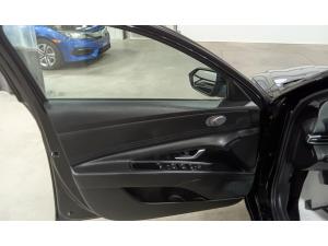 Miniature 15 Hyundai Elantra Essential BM 2022