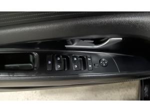 Miniature 26 Hyundai Elantra Essential BM 2022