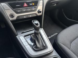 Miniature 8 Hyundai Elantra Le * Sièges Chauff * Caméra * Cruise * Bluetooth * 2018