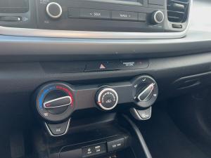 Miniature 23 Kia Rio5 Lx *Camera *Bluetooth *Volant/Sièges Chauffant *Regulateur Vitesse 2020